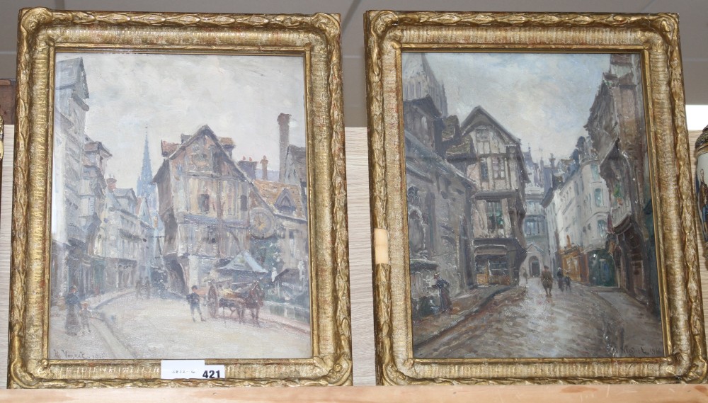 Henri Vognet (1857-1920), pair of oils on board, French street scenes, signed and dated 1916, 39 x 31cm
